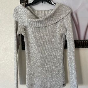 Off the shoulder long sleeve